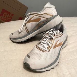 Brooks GTS XX Women’s Running Shoes